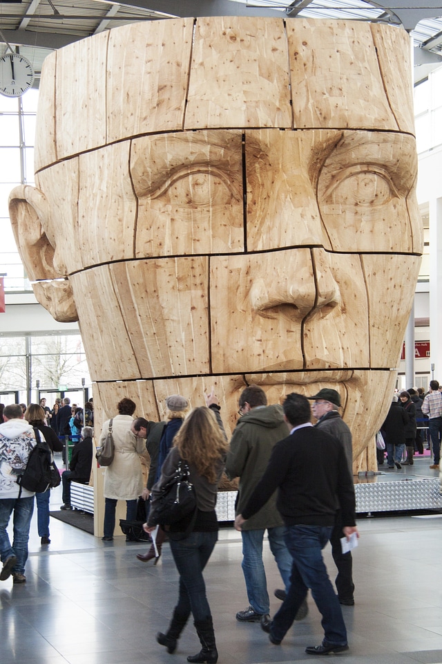 Unika art project three dimensional puzzle
