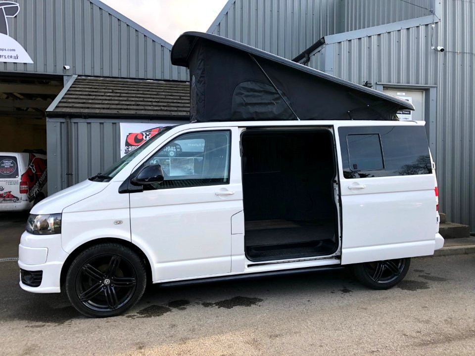 First showing of the newly installed pop-top (with original wheels)