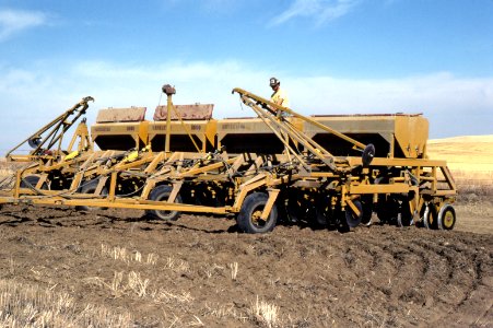 Machinery48.tif