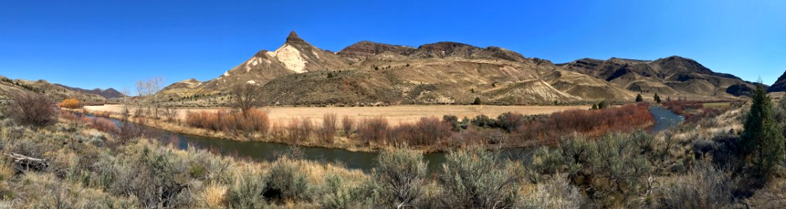 Crooked River at Fossil Beds NM in OR