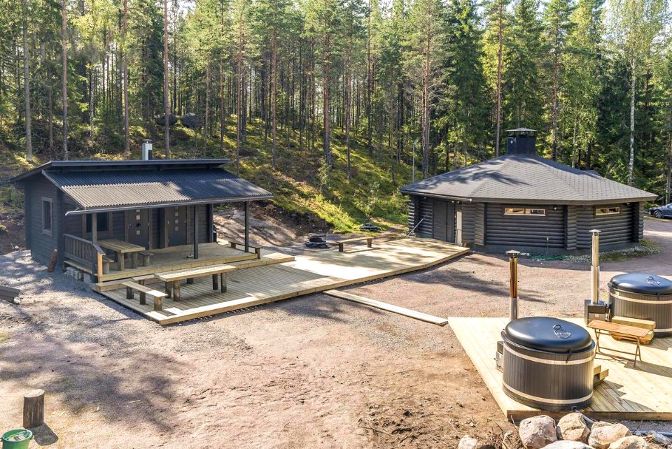 Loppi, Erähuvila