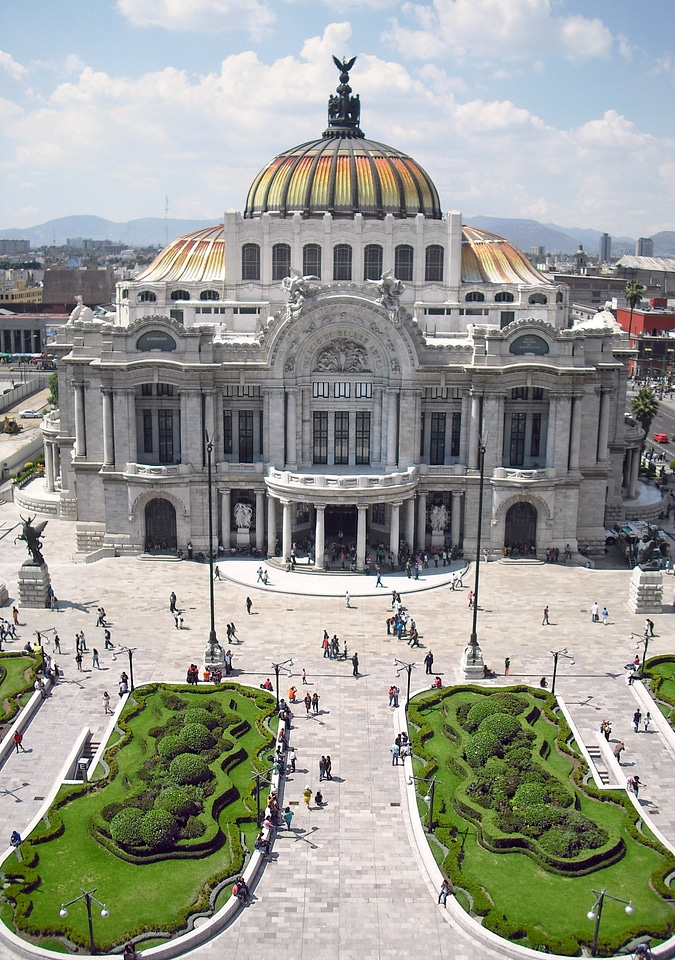 Monument museum art