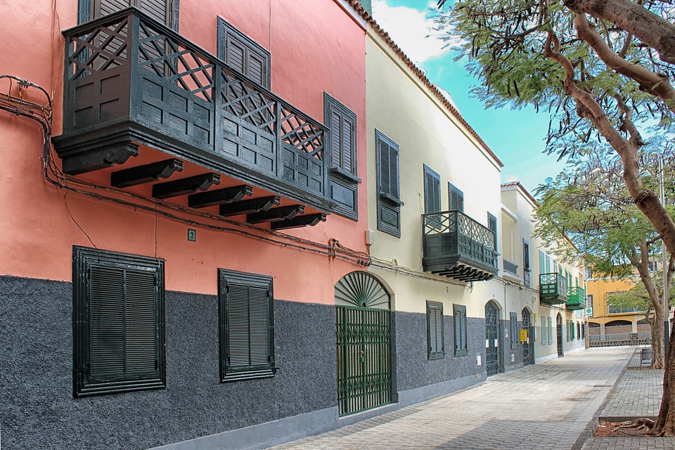 Towns building apartments
