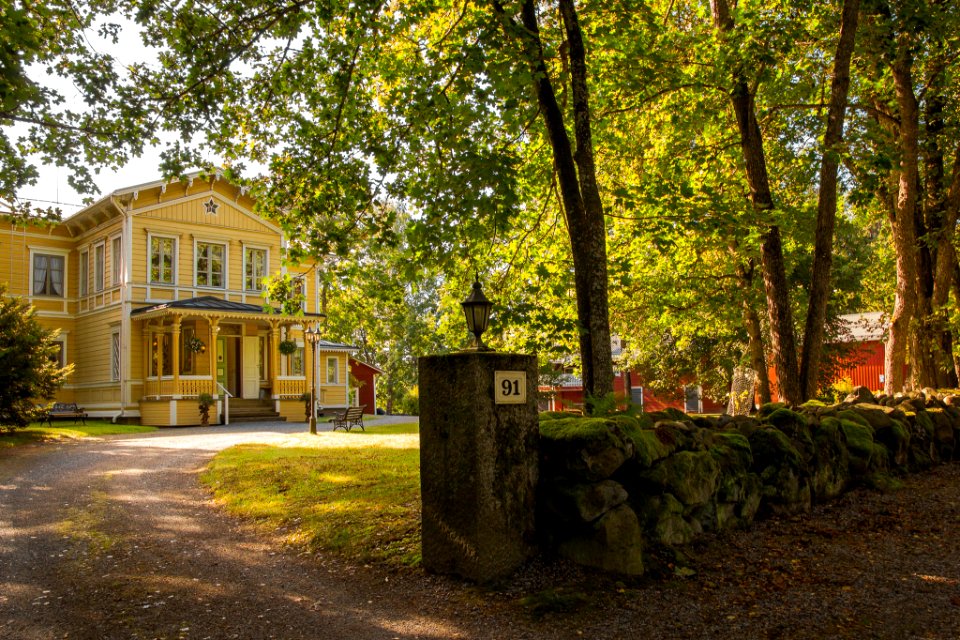 Inkalan Kartano. Härkätie, Finland