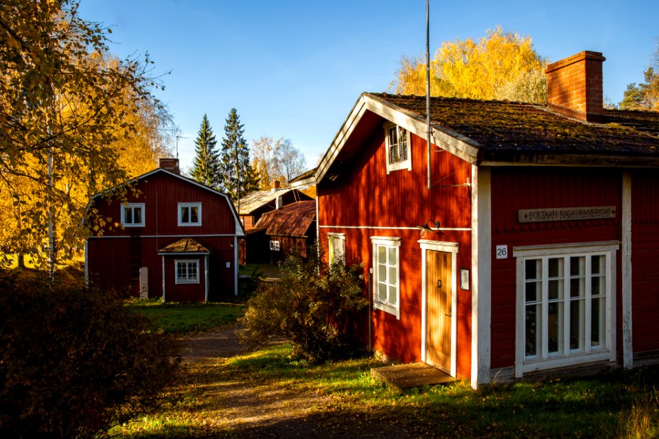 Portaan Nahkurinverstas, Härkätie, Finland