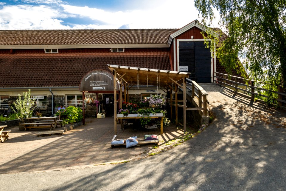 Lepaan viinitila, Hattula, Finland