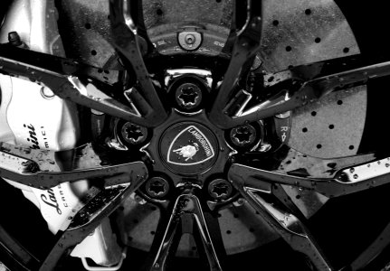 lambo wheel
