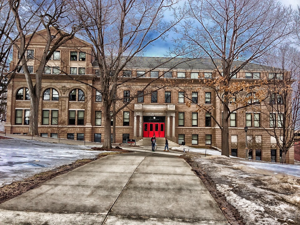 Building hdr winter