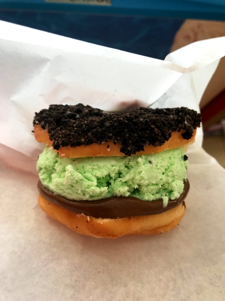 Queen Donuts