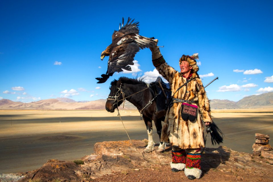 golden eagle festival mongolia 35
