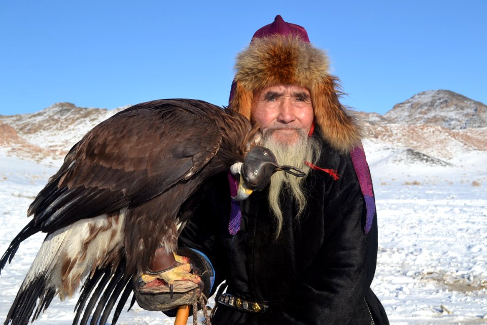 golden eagle festival mongolia 25