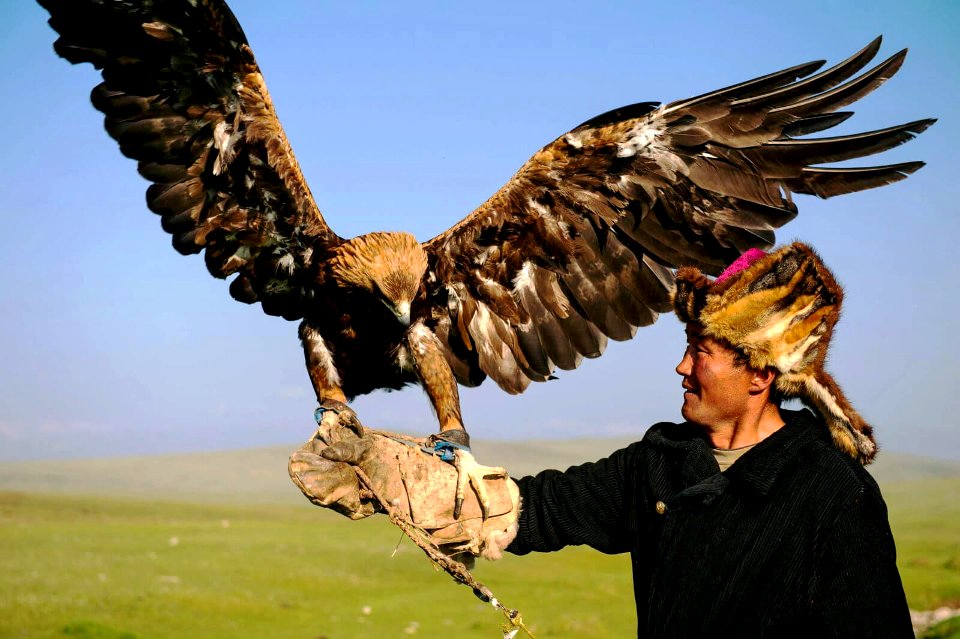 golden eagle festival mongolia 45