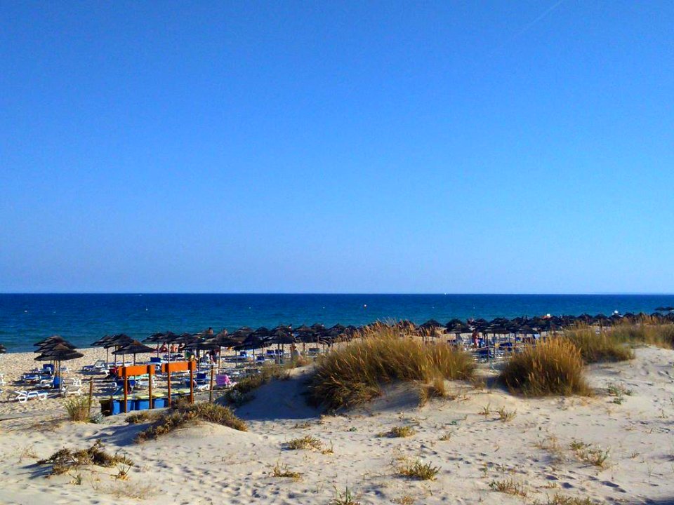 Praia da Lota. Algarve. Vila Real de Santo António (Portugal).