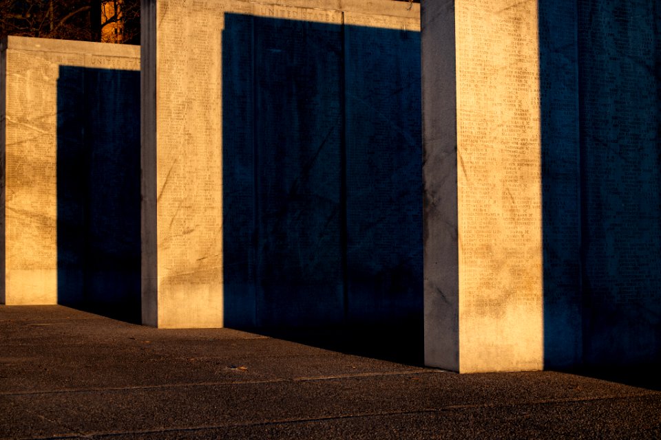 "East Coast Memorial (1959-1963)", commemorating World War II casualties