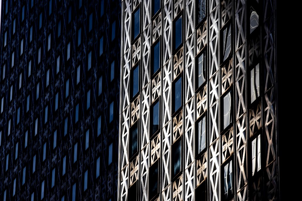 Detail of 150 E 42nd St Building