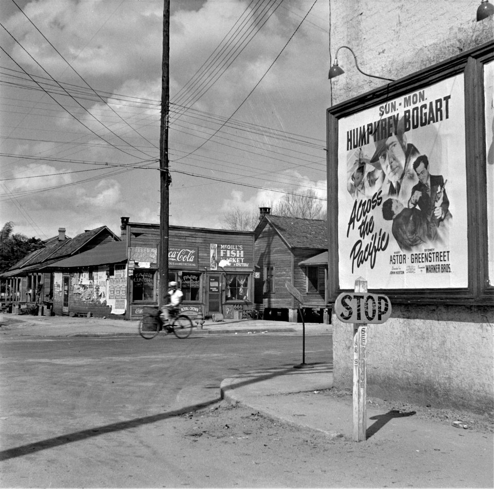 Cinéma, Vérité: Street scene in Daytona Beach, Florida. February 1943.