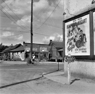Cinéma, Vérité: Street scene in Daytona Beach, Florida. February 1943.