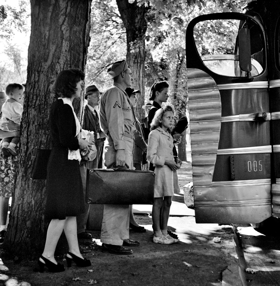 A Greyhound bus trip from Louisville, Kentucky, to Memphis, Tennessee, and the terminals, June 1943.