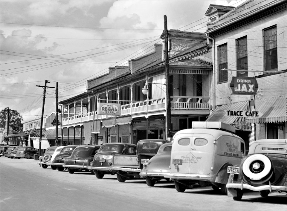 Two-Beer Town: Port Gibson, Mississippi, August 1940.