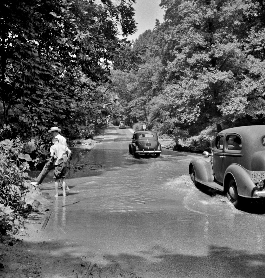 Waders at an automobile ford in Rock Creek Park. Washington, D.C. June 1942.