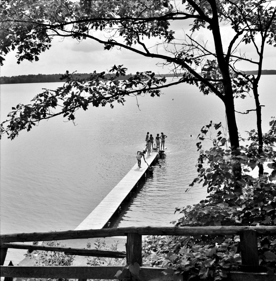 Interlochen, Michigan. National music camp where 300 or more young musicians study symphonic music for eight weeks each summer. Swimming dock, August 1942.