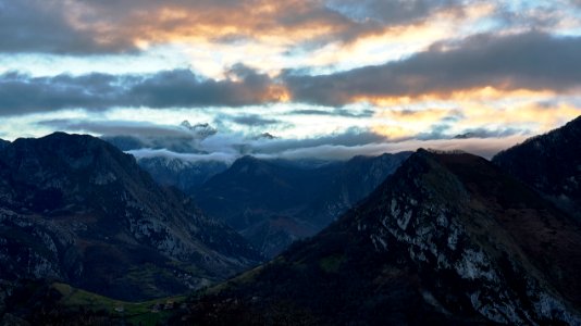 amanecer en Asturias photo