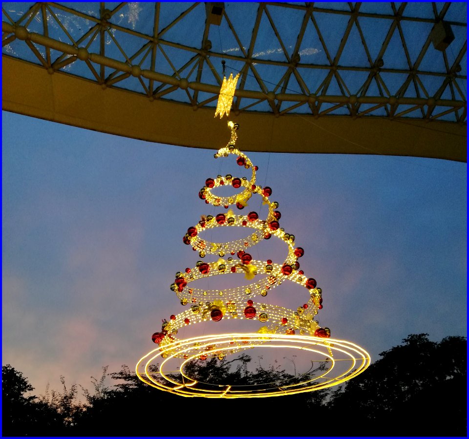decorations at plaza singapura