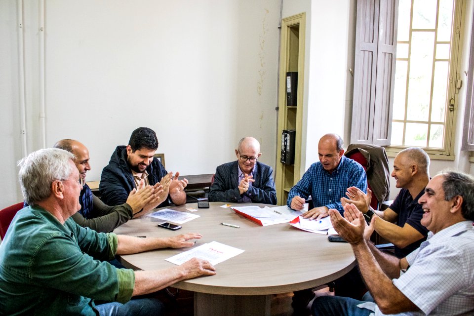 25.06.2019 - Entrega da licença ambiental e alvará de instalação para as Lojas Havan - Foto Michel Corvello