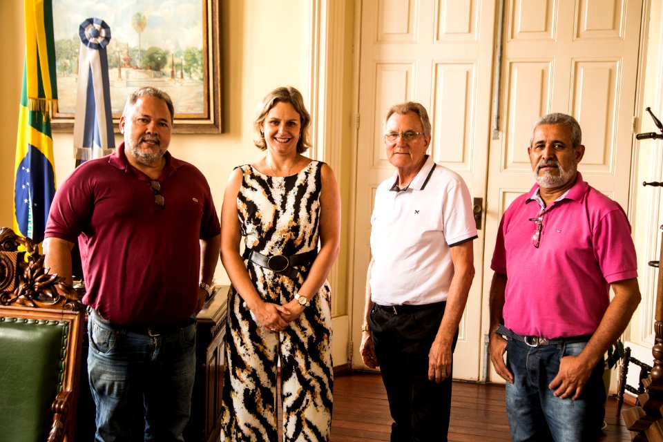 06.01.2019 - Prefeita Paula Mascarenhas recebe os vereadores José Sizenando e Ademar Ornel - Foto: Gustavo Vara