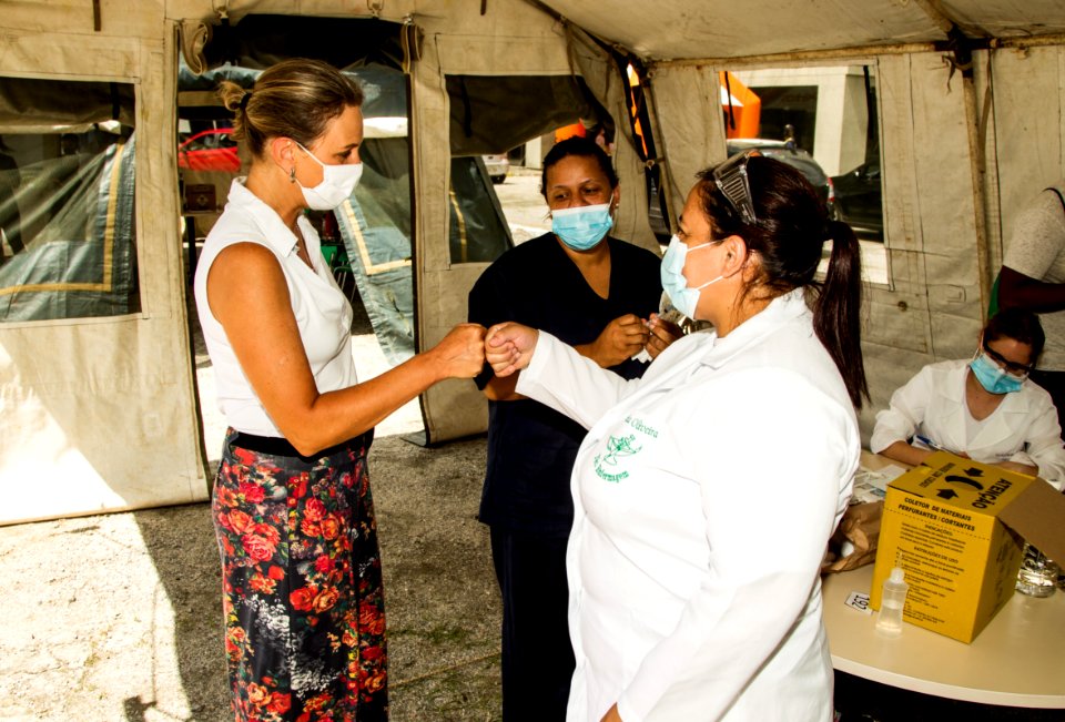 13.02.2021 - Prefeita Paula Mascarenhas acompanha vacinação da COVID-19 no formato no Drive-Thru - Foto: Gustavo Vara