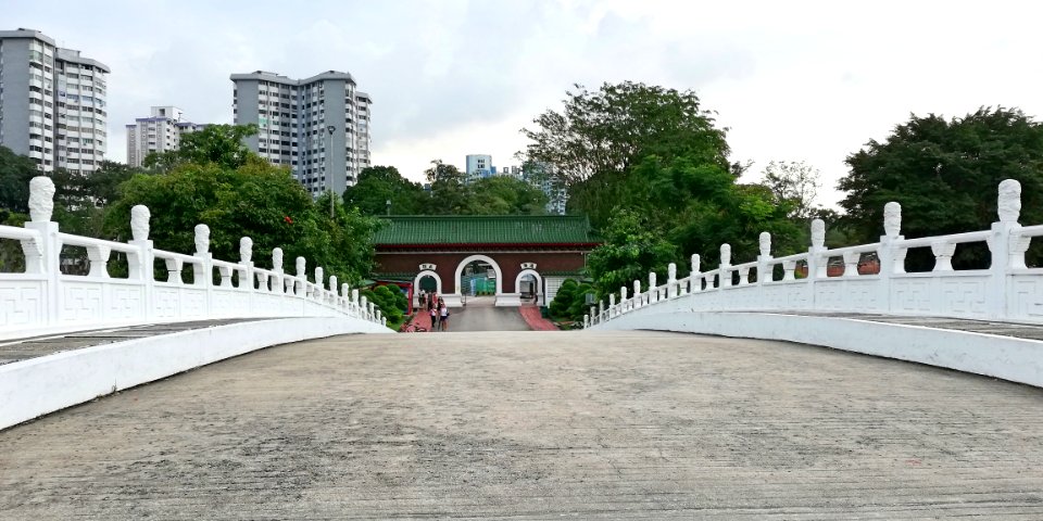 main entrance @ chinese garden