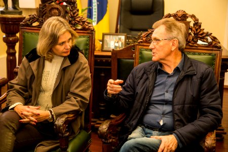 25.06.2019 - Prefeita Paula Mascarenhas em reunião com o Jockey Club Pelotas - Foto Gustavo Vara