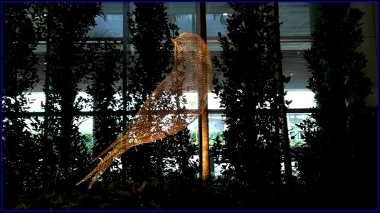 bird sculpture at changi airport T4