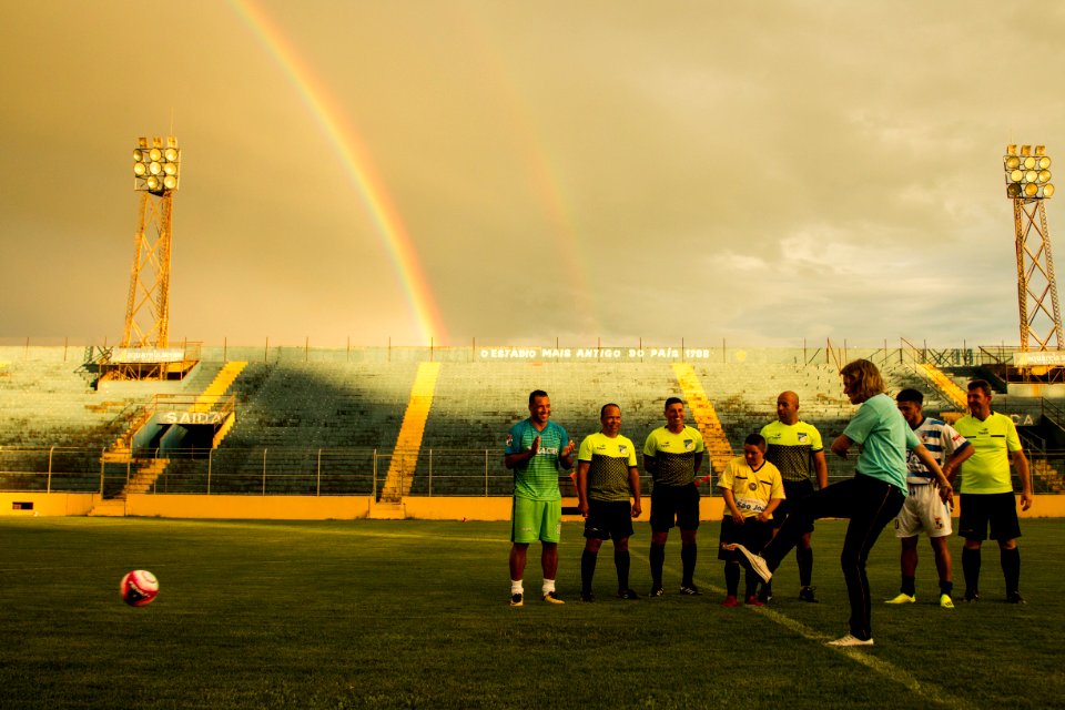 21.12.2018 - Partida de futebol beneficente Futebol Solidário - Amigos do Taison X Amigos do Daniel Carvalho para arrecadar alimentos para os abrigos municipais - Foto: Gustavo Vara