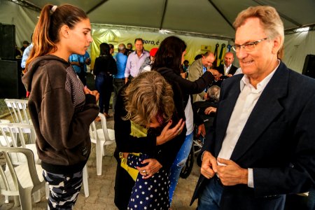 20.12.2017 - Prefeita Paula Mascarenhas e vice Idemar Barz na entrega dos residenciais Roraima e Amazonas