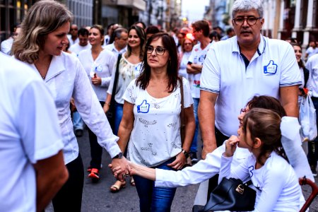 20.12.2017 - Prefeita Paula Mascarenhas e vice Idemar Barz na Noite da Paz - Caminhada Aliança Pelotas