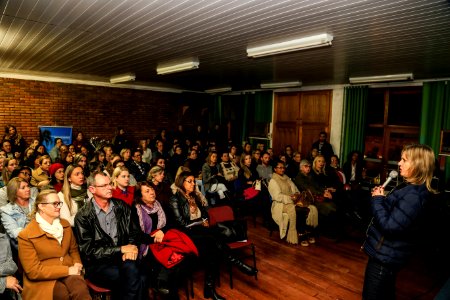 23.05.2018 - Prefeita Paula Mascarenhas durante o 1º Seminário Mulher Empreendedora” em São  Lourenço do Sul - Tema: “Papel da Mulher como Líder” - Foto: Gustavo Vara
