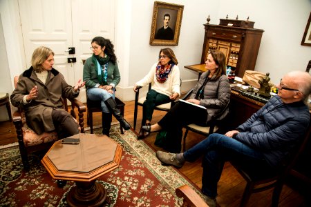25.06.2019 -  Prefeita Paula Mascarenhas em reunião com Sylvia Bojunga, assessora de comunicação do BRDE - Foto: Gustavo Vara