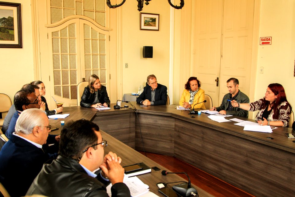 18.05.2018 - Prefeita Paula Mascarenhas e o vice Idemar Barz durante reunião com SIMP - Foto: Gustavo Vara