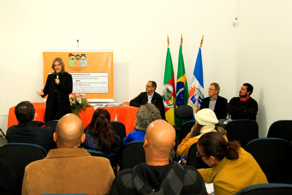 12.06.2018 - Prefeita Paula Mascarenhas e o vice Idemar Barz durante Posse do Conselho Municipal da Merenda Escolar - Foto: Gustavo Vara