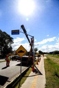 14.02.2018 - Prefeita Paula Mascarenhas acompanha instalação de placas turísticas - Foto: Gustavo Vara