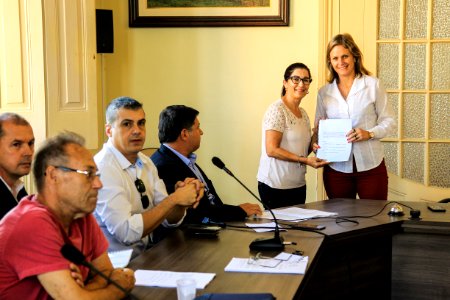 17.04.2018 - Prefeita Paula Mascarenhas durante reunião com taxistas - Foto: Gustavo Vara