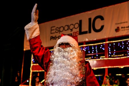 10.12.2017 - Prefeita Paula Mascarenhas e vice Idemar Barz na chegada do Papai Noel e entrega da chave da cidade