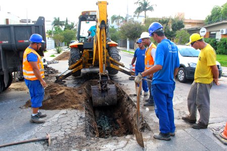04.04.2018 - SANEP - Obras na Deodoro - Foto Marcel Avila