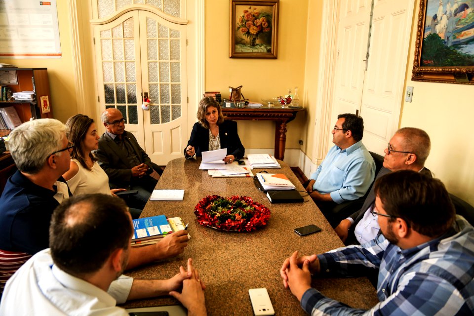 19.12.2017 - Prefeita Paula Mascarenhas na reunião do Comitê Gestor do Programa de Parcerias do Município