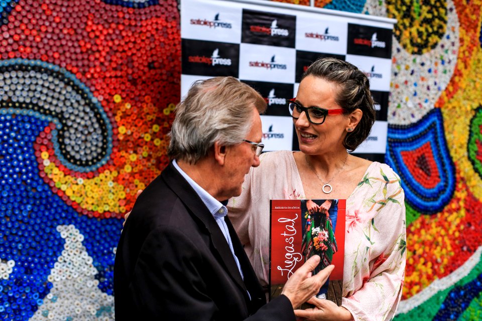 18.12.2017 - Prefeita Paula Mascarenhas no lançamento do Livro Relicário de afetos - Lu Gastal