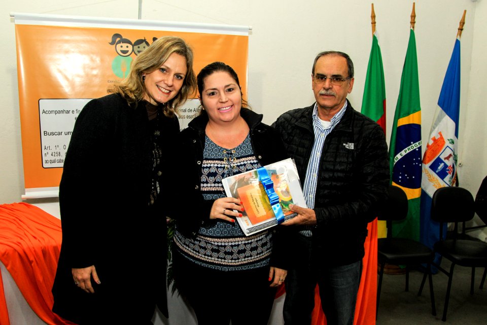 12.06.2018 - Prefeita Paula Mascarenhas e o vice Idemar Barz durante Posse do Conselho Municipal da Merenda Escolar - Foto: Gustavo Vara