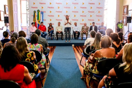 01.03.2018 Posse novos diretores da rede municipal - Fotos Gustavo Mansur