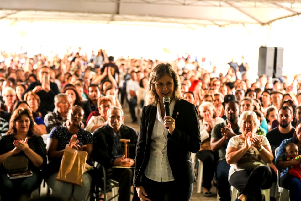 20.12.2017 - Prefeita Paula Mascarenhas e vice Idemar Barz na entrega dos residenciais Roraima e Amazonas