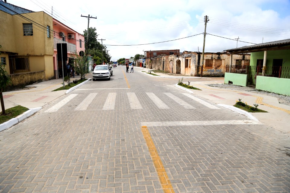 21.12.2017 - Prefeita Paula Mascarenhas e vice Idemar Barz na entrega obras nas ruas da Balsa - Estrada do Engenho, Paulo Guilayn e Pedro Osório de Brito